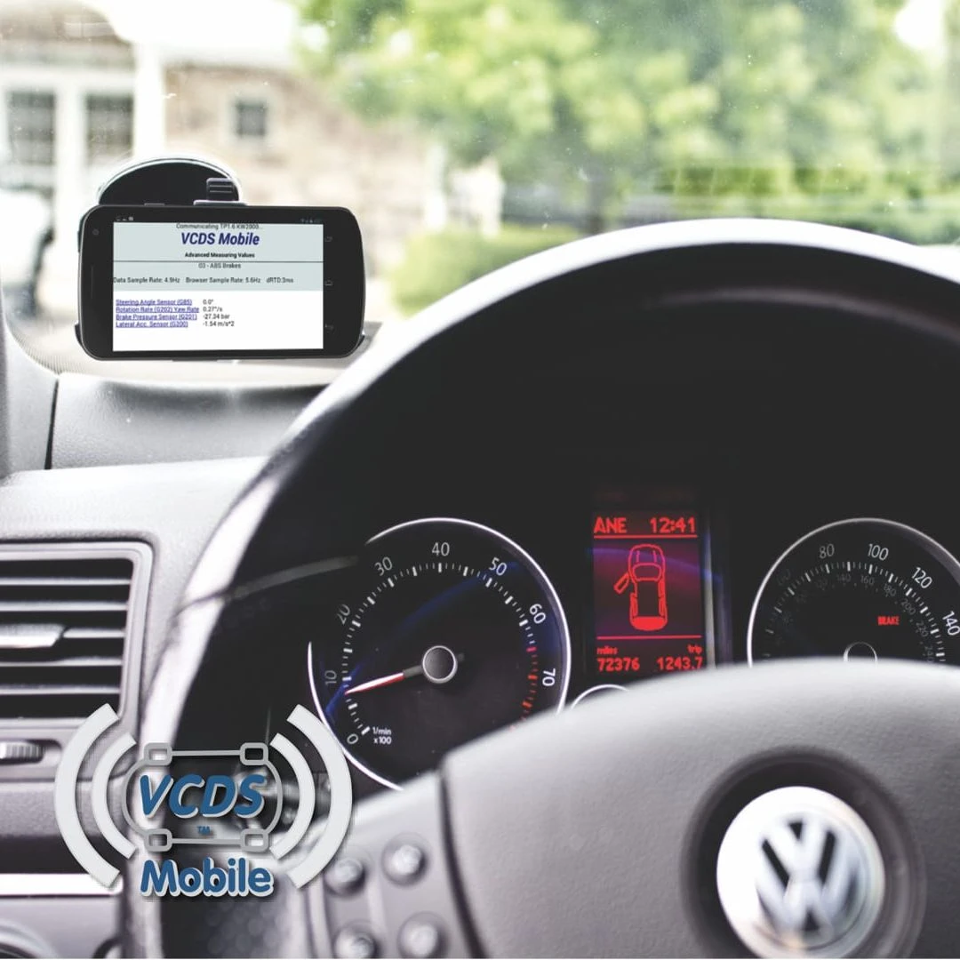 VCDS brezžični diagnostični vmesnik HEX-NET za avtodiagnostiko v uporabi s telefonom